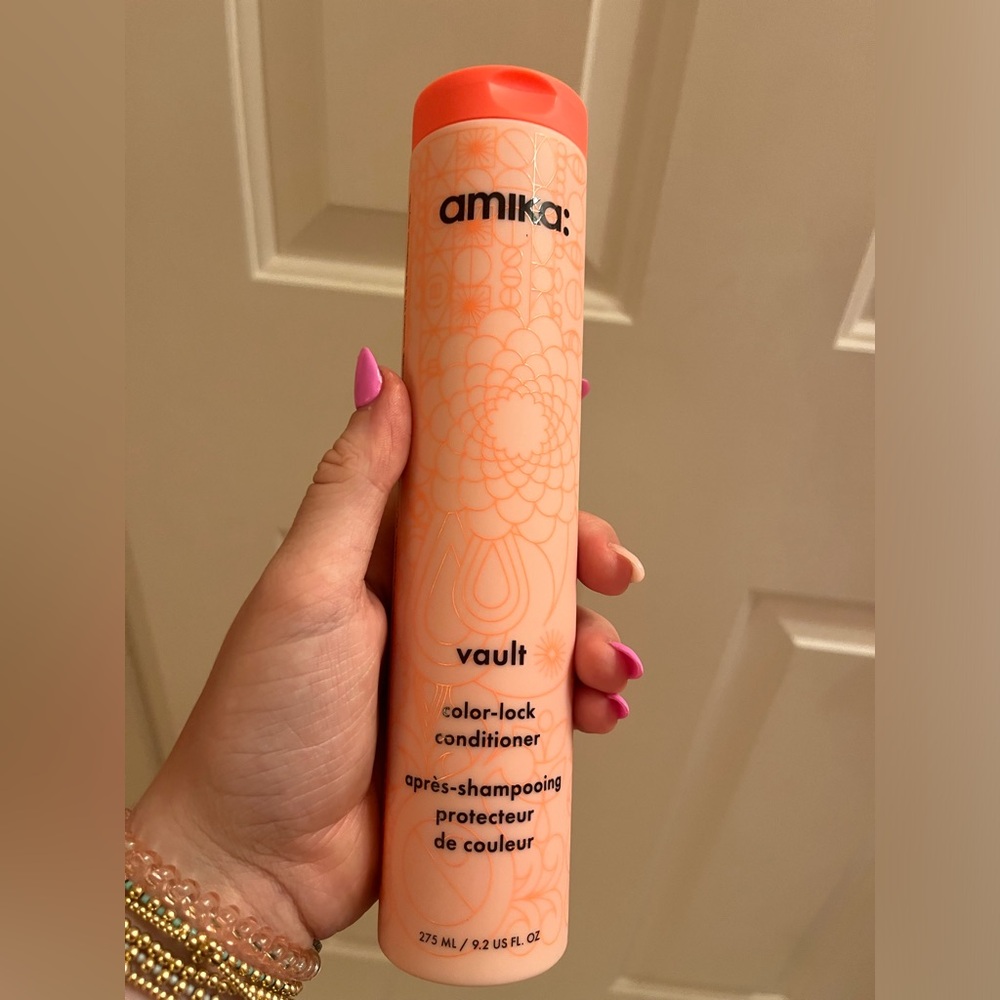 amika: VAULT conditioner!